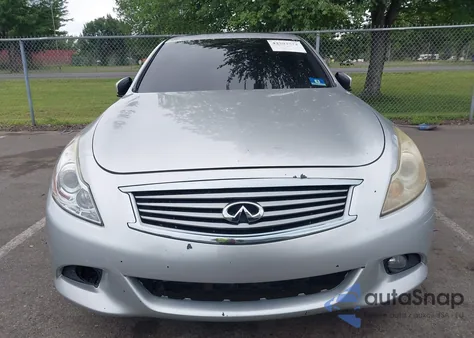 2015 Infiniti Q40 из США, поврежденный, VIN JN1CV6AR7FM521395